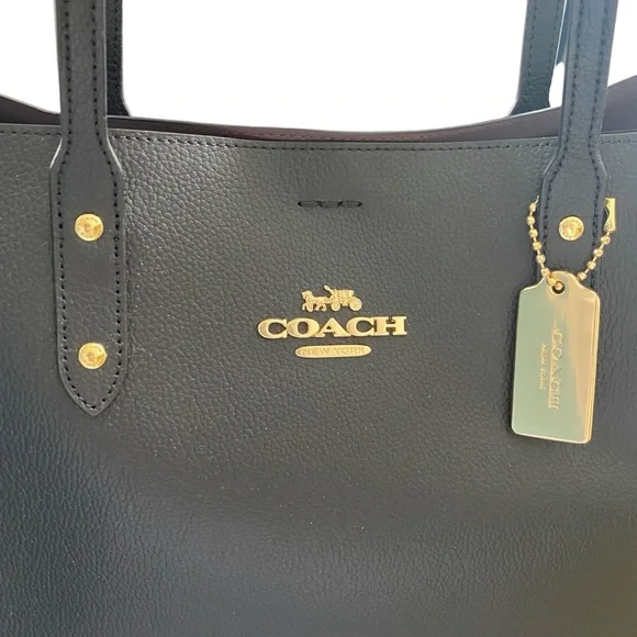Coach Town Tote - Picture 3 of 11